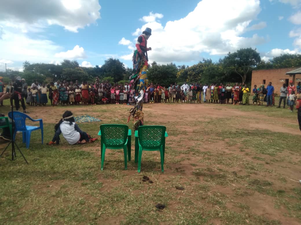 Traditional dances in support of youth club